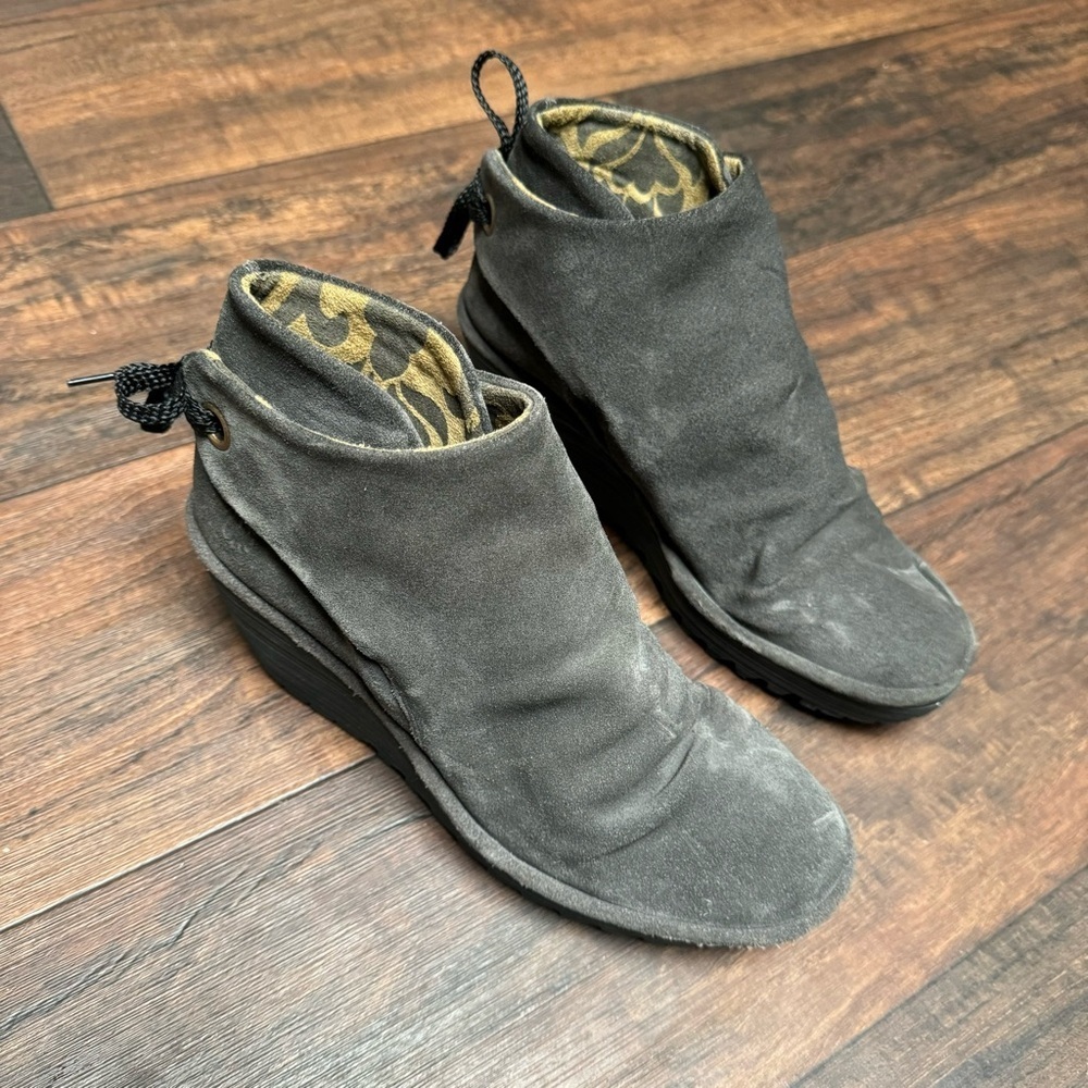 Fly London YEBI Ankle Boots Oil Suede Gray 38